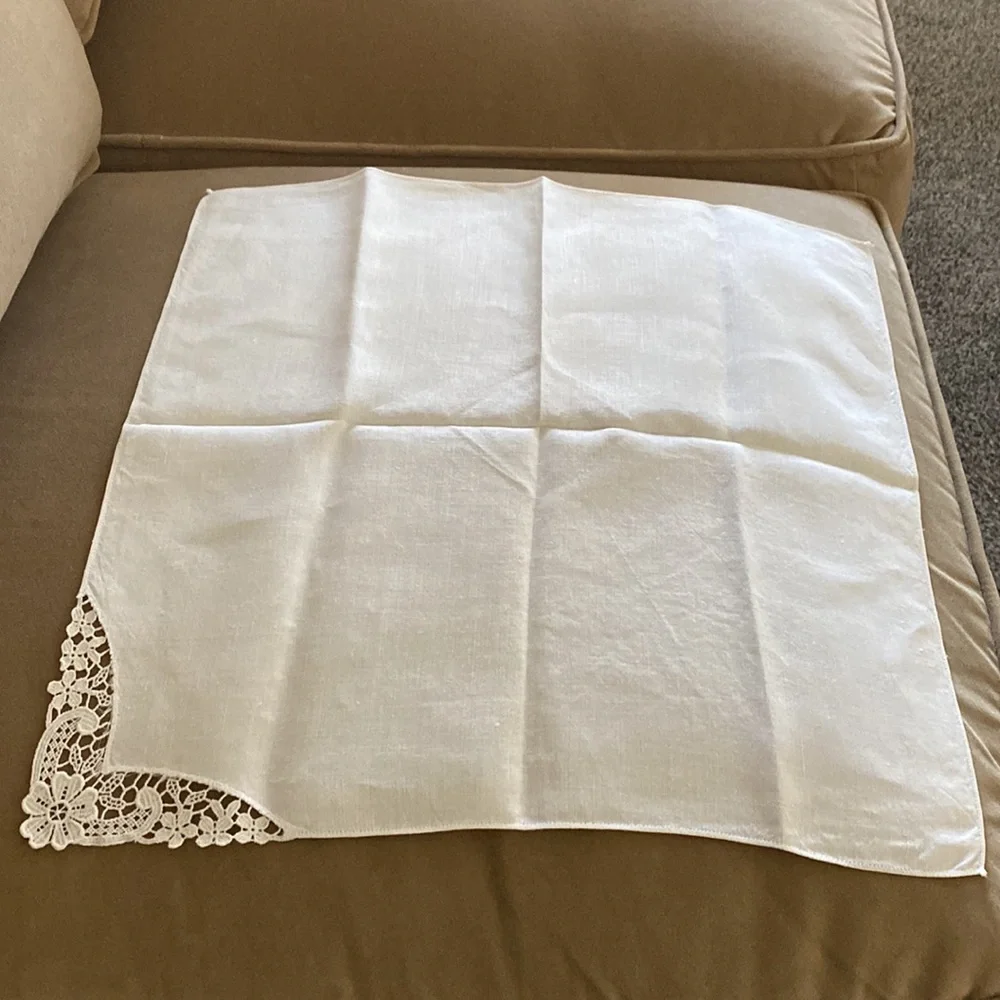 Set of 4 Gorgeous Vintage MCM White Crochet Corner Lace Corner Napkins!